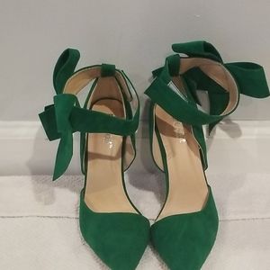 3 inch green heels*with bows